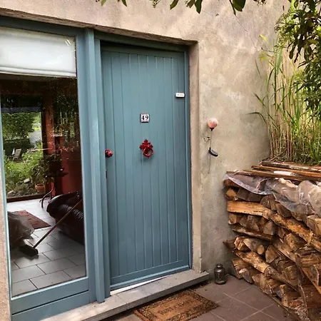 Homestay La Maison D Ici Et D Ailleurs *