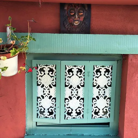 La Maison D Ici Et D Ailleurs Homestay *